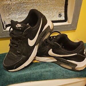 Nike Air Max Black and White Athletic Shoes
